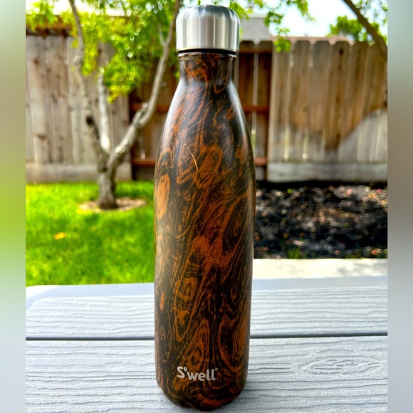 S’well large 25 oz wood grain collection water bottle - Picture 1 of 3